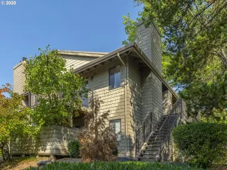 Photo #2: 20010905 Listing