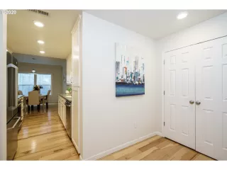 Photo #4: 20012014 Listing