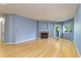 Photo #5: 20012268 Listing