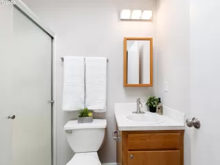 Photo #3: 20012627 Listing