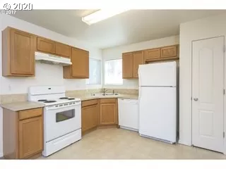 Photo #2: 20013665 Listing