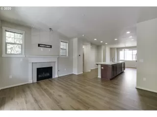 Photo #1: 20014300 Listing 