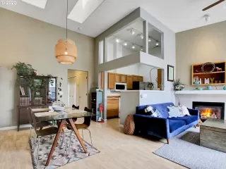 Photo #3: 20014642 Listing 