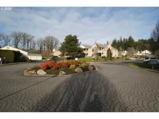 Photo #4: 20014945 Listing