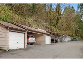 Photo #2: 20015019 Listing