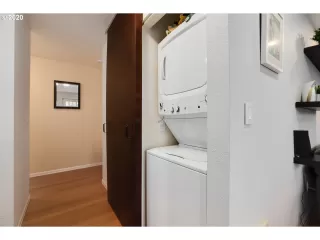 Photo #3: 20015019 Listing