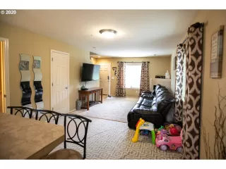 Photo #2: 20015509 Listing