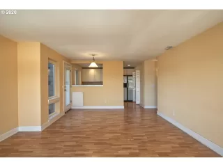 Photo #5: 20016308 Listing 