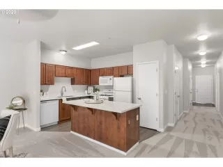 Photo #4: 20016840 Listing