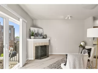 Photo #5: 20016840 Listing