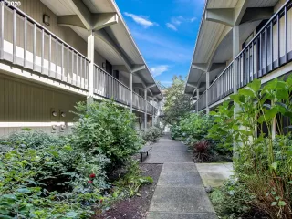 Photo #3: 20017583 Listing 