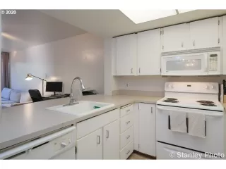 Photo #1: 20017896 Listing