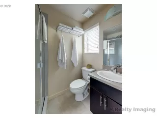 Photo #1: 20017921 Listing 