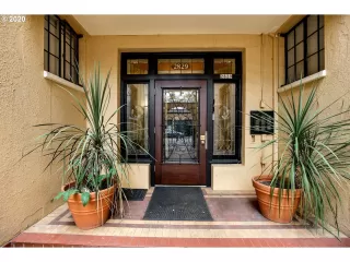 Photo #2: 20017934 Listing