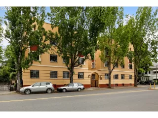 Photo #4: 20017934 Listing