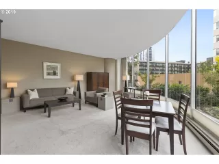 Photo #2: 20018007 Listing 