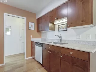 Photo #6: 20018760 Listing 