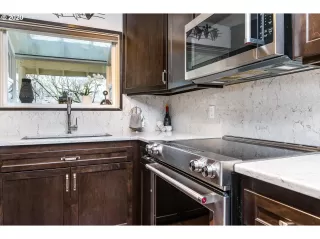 Photo #6: 20018814 Listing