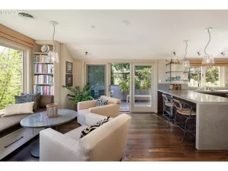 Photo #3: 20019410 Listing