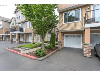 Photo #1: 20019727 Listing