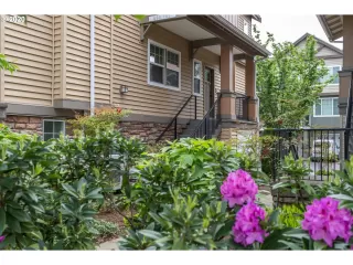 Photo #2: 20019727 Listing