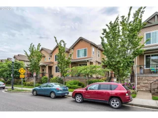 Photo #5: 20019727 Listing