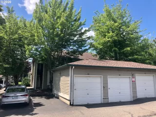 Photo #6: 20019879 Listing