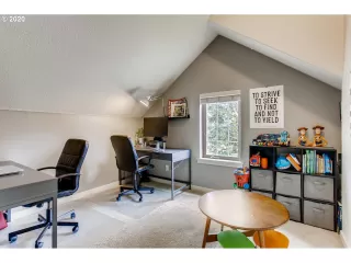 Photo #3: 20020320 Listing