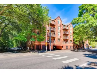 Photo #1: 20020935 Listing 