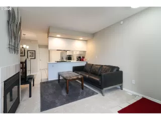 Photo #5: 20021339 Listing