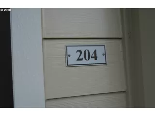 Photo #3: 20021883 Listing