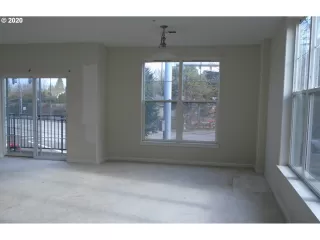 Photo #6: 20021883 Listing