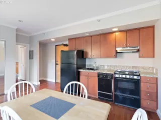 Photo #1: 20022389 Listing