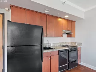 Photo #2: 20022389 Listing