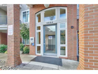 Photo #1: 20022692 Listing