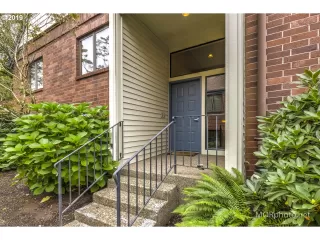 Photo #1: 20023609 Listing 