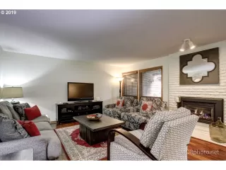 Photo #5: 20023609 Listing 