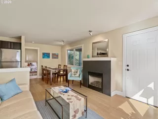 Photo #4: 20023797 Listing