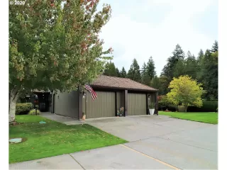 Photo #1: 20024086 Listing