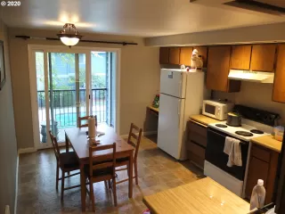 Photo #3: 20024147 Listing