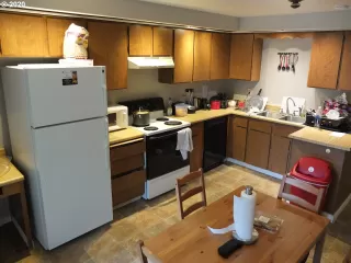 Photo #4: 20024147 Listing