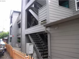 Photo #1: 20024340 Listing