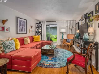 Photo #5: 20024856 Listing 