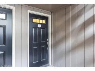 Photo #1: 20027011 Listing