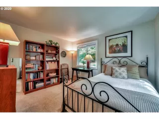 Photo #4: 20027293 Listing