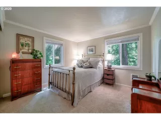 Photo #6: 20027293 Listing