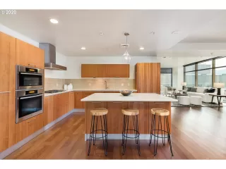 Photo #3: 20028767 Listing