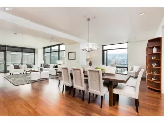 Photo #4: 20028767 Listing