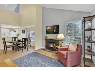 Photo #6: 20028865 Listing 