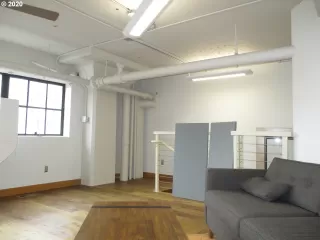 Photo #2: 20029837 Listing 